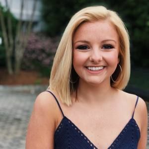 Meet your Posher, Kelly
